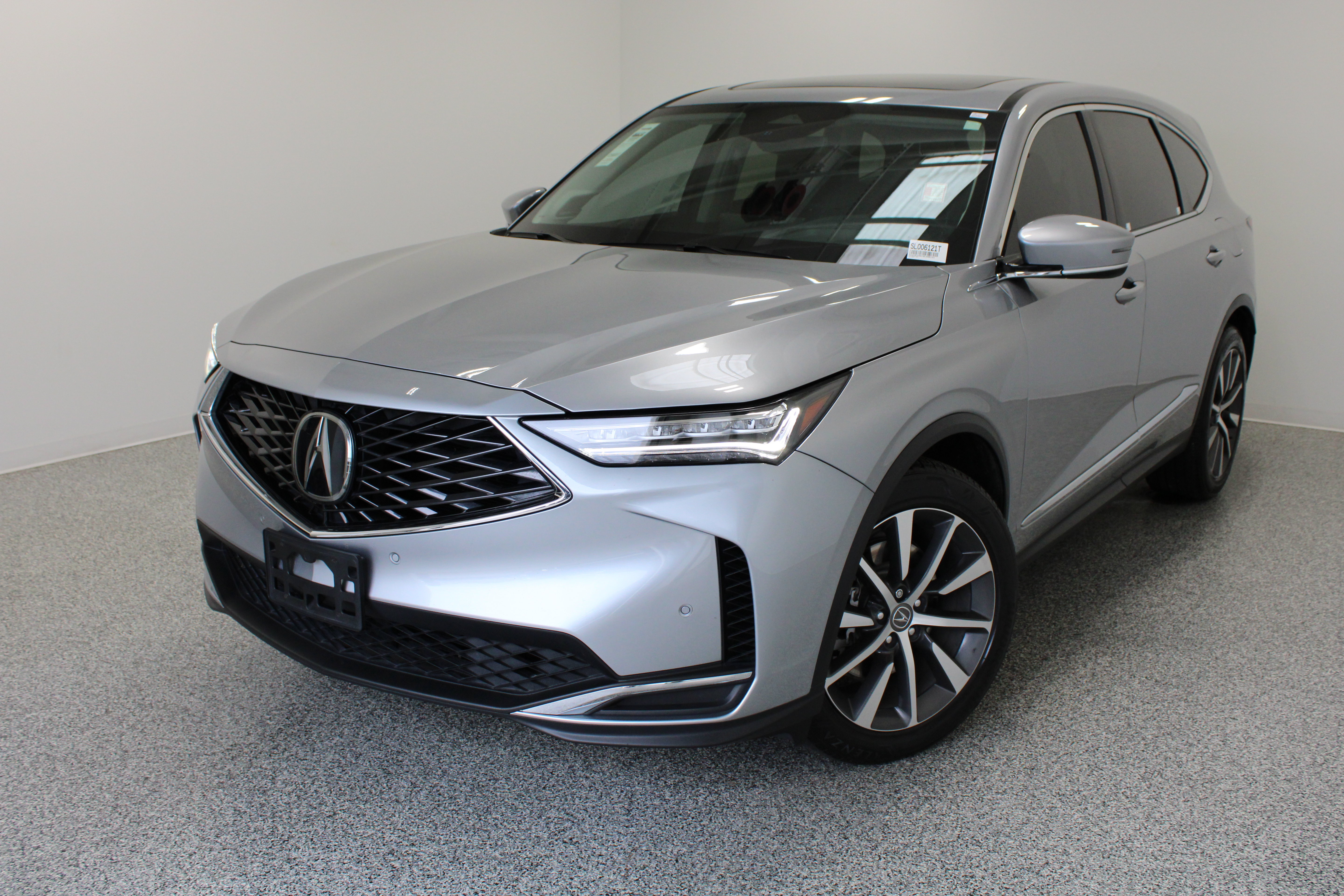Used 2025 Acura MDX w/ Technology Package AWD/4WD image 2