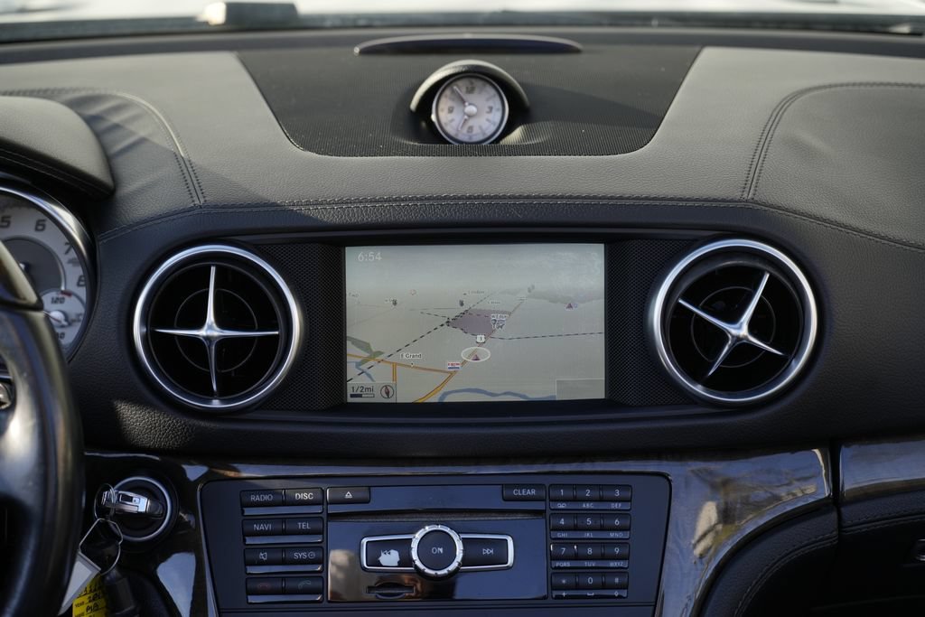 Used 2015 Mercedes-Benz SL 400 w/ Premium I Package image 31