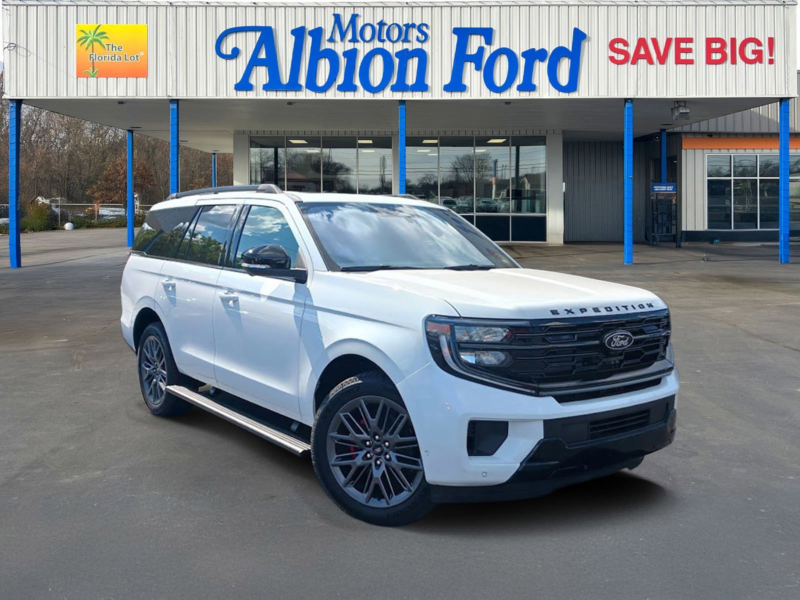 New 2025 Ford Expedition Platinum w/ Stealth Performance Package AWD/4WD image 1