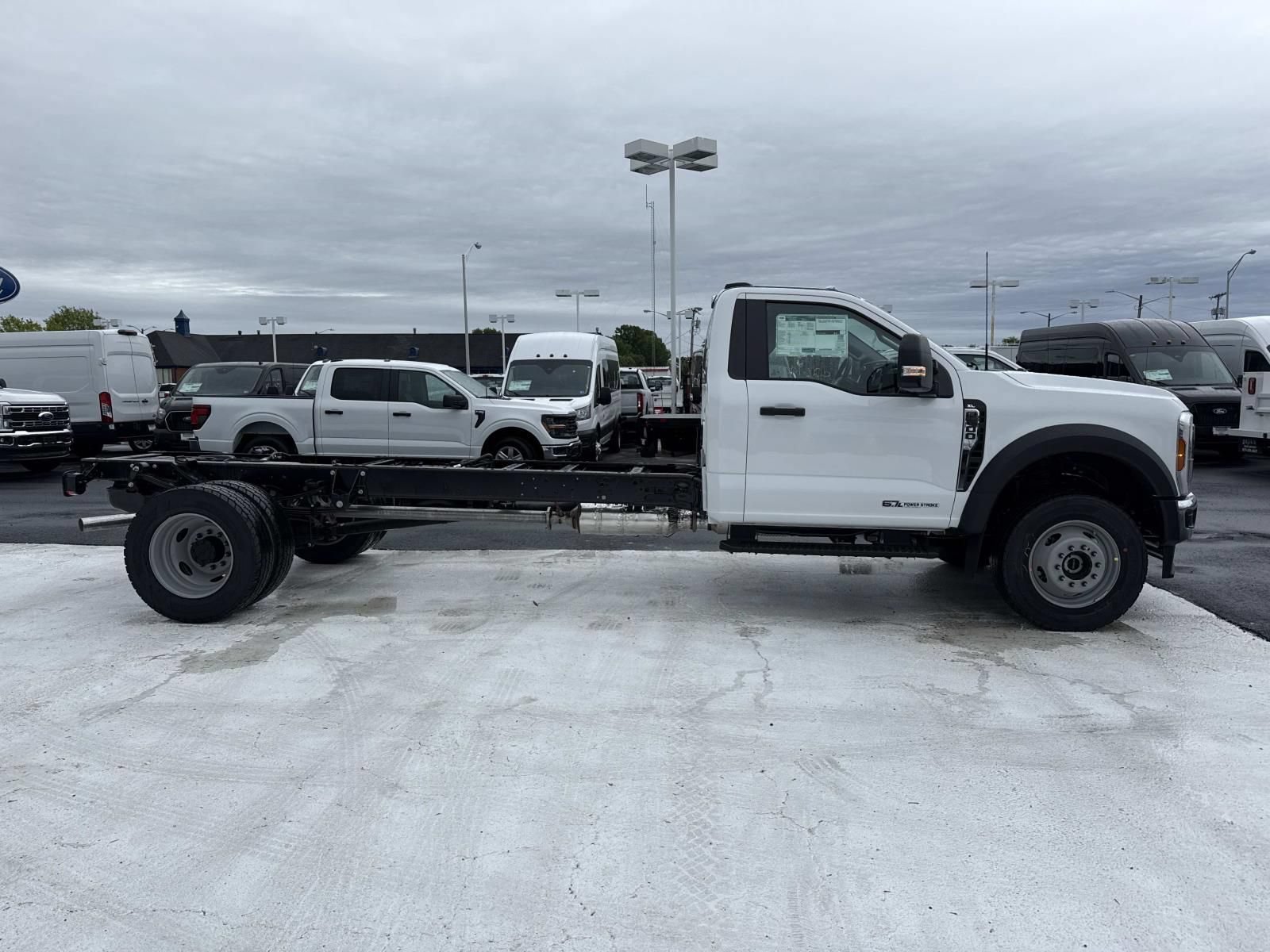 New 2026 Ford F600 4x4 Regular Cab Super Duty w/ XL Chrome Package image 2