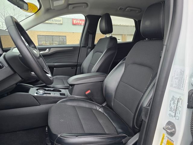 Used 2023 Ford Escape SE image 10