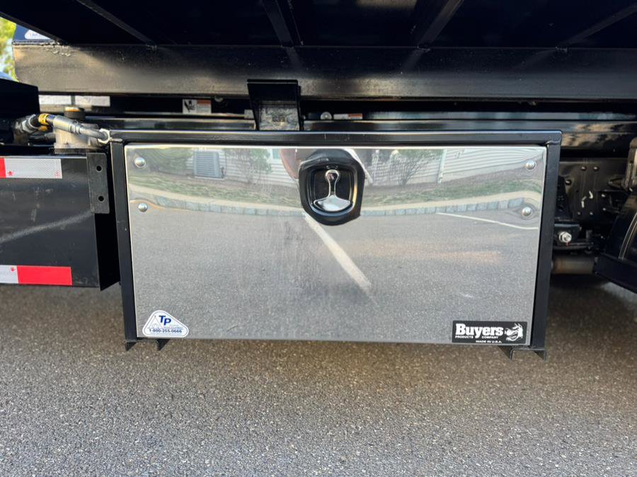 Used 2024 Isuzu NPR image 24