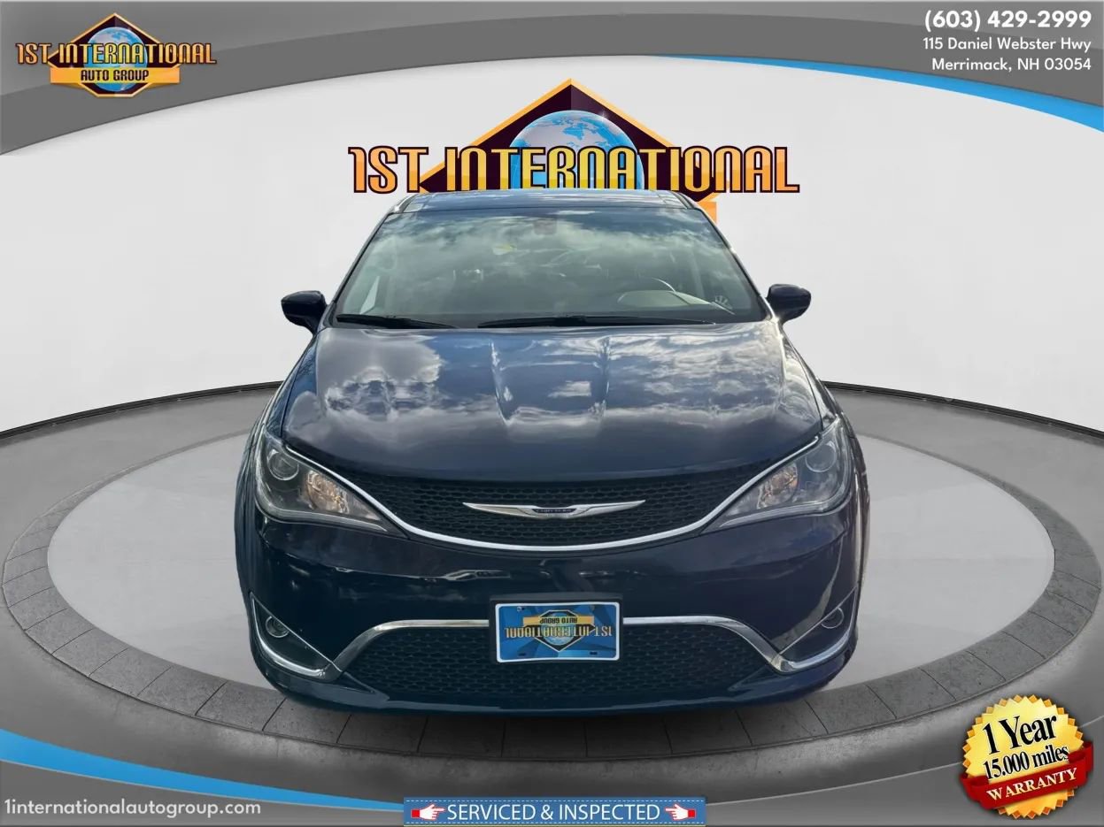 Used 2019 Chrysler Pacifica Touring Plus image 3