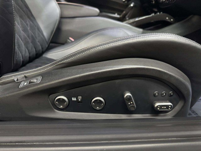 Used 2014 Ferrari FF image 40