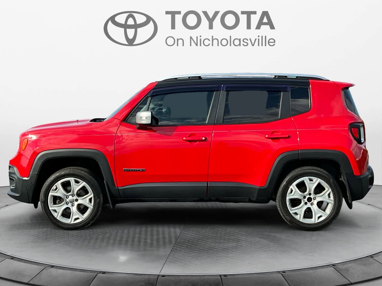 Used 2017 Jeep Renegade Limited AWD/4WD image 3