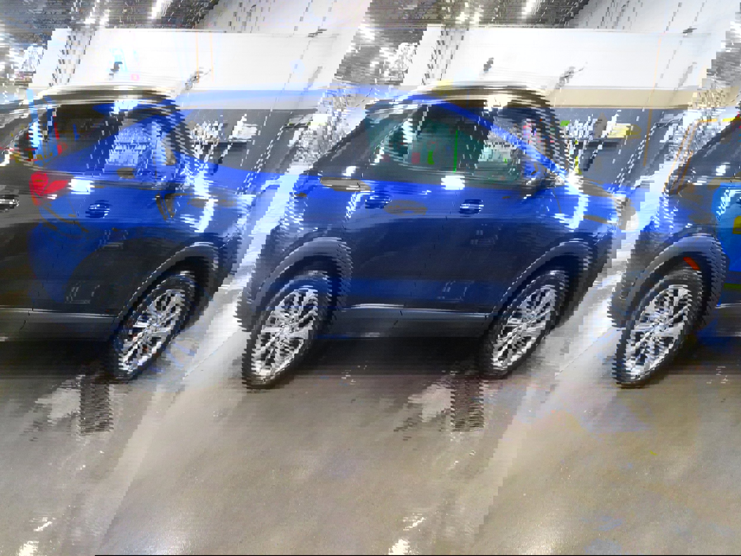 Used 2023 Buick Encore GX Essence w/ Experience Buick Package image 7