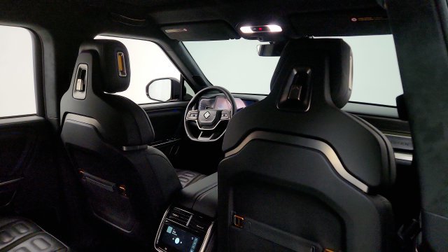Used 2023 Rivian R1T Adventure Dual AWD/4WD image 40
