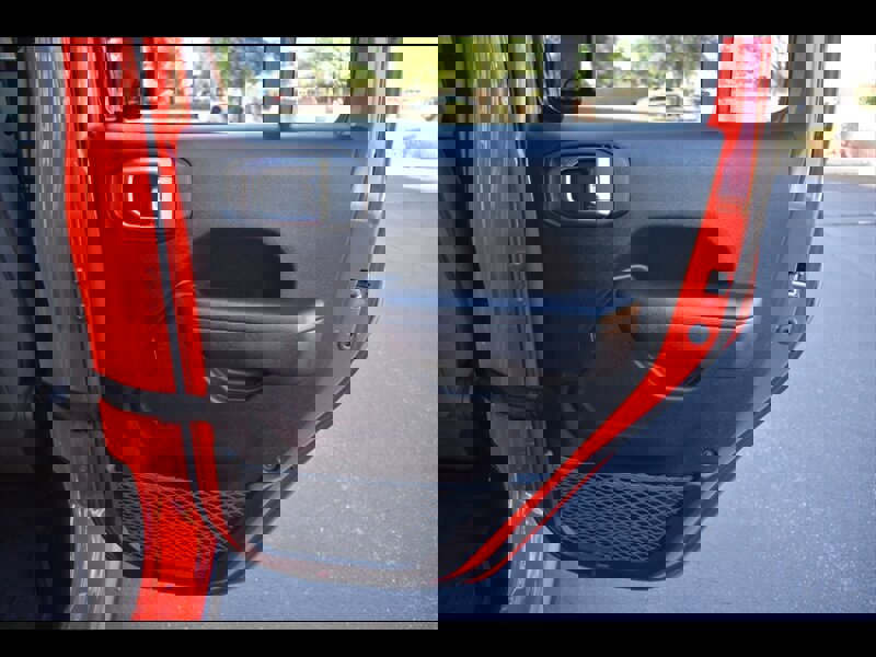 Used 2024 Jeep Wrangler Willys image 39