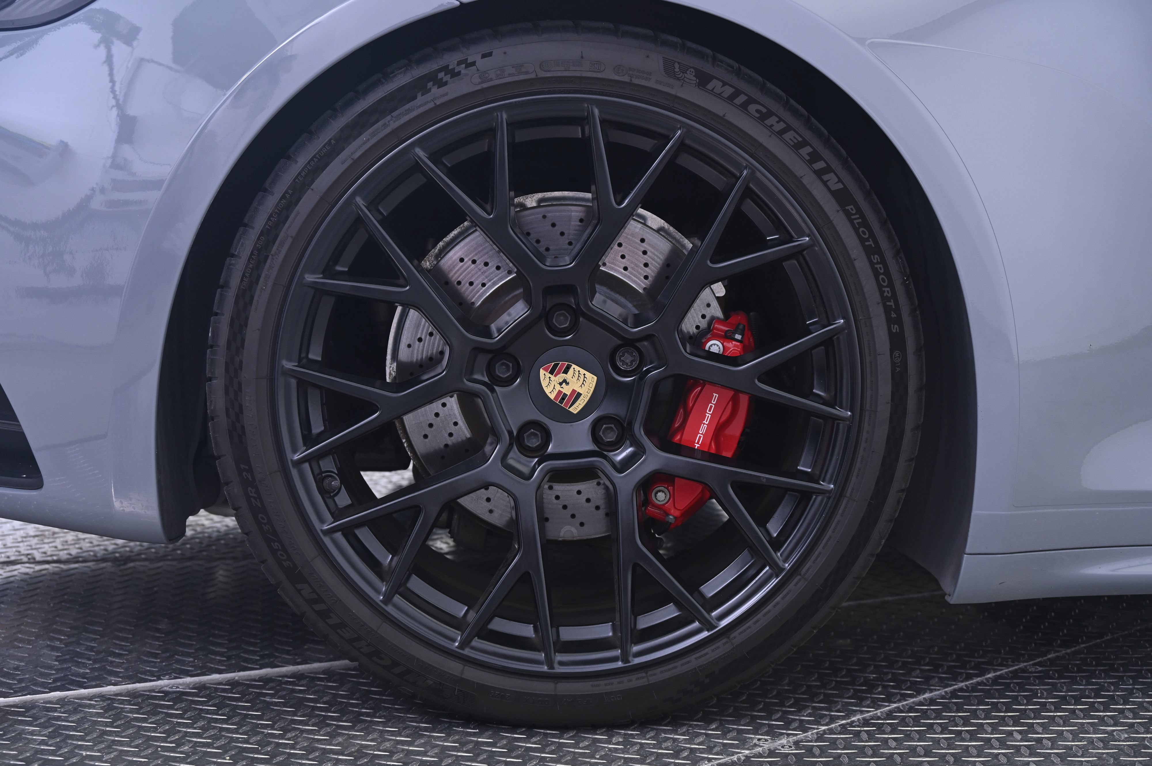 Certified 2023 Porsche 911 Carrera S RWD image 16