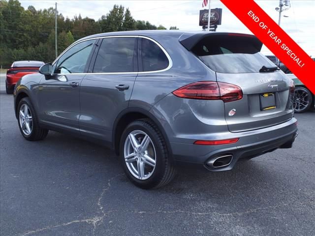 Used 2016 Porsche Cayenne image 19