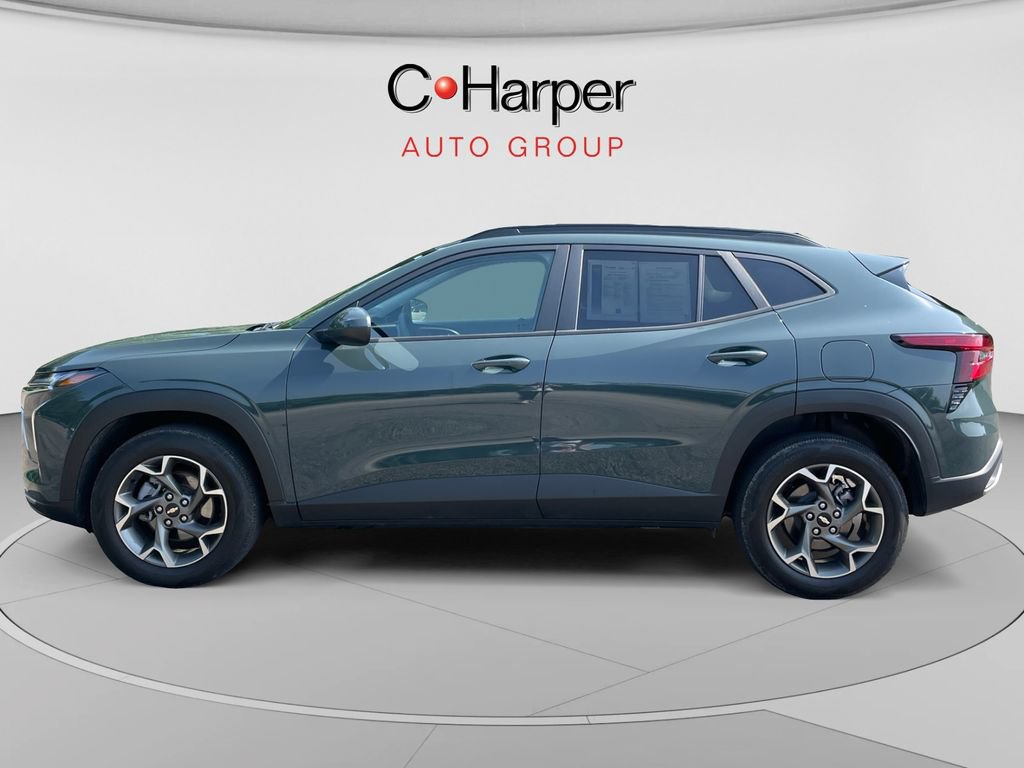 Used 2025 Chevrolet Trax LT FWD image 6