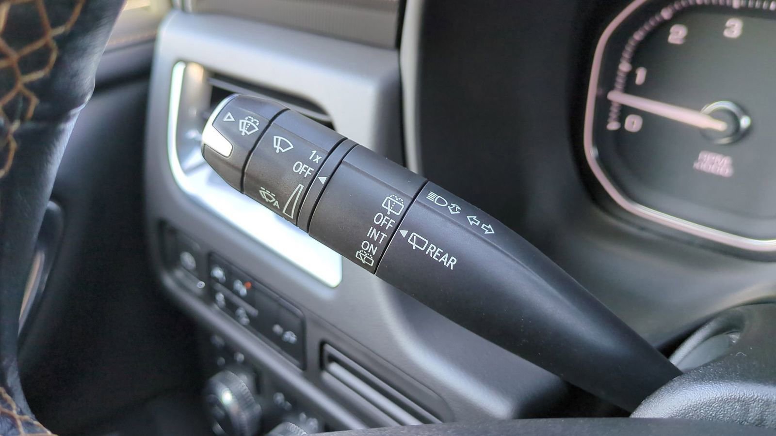 Used 2021 GMC Yukon AT4 image 55