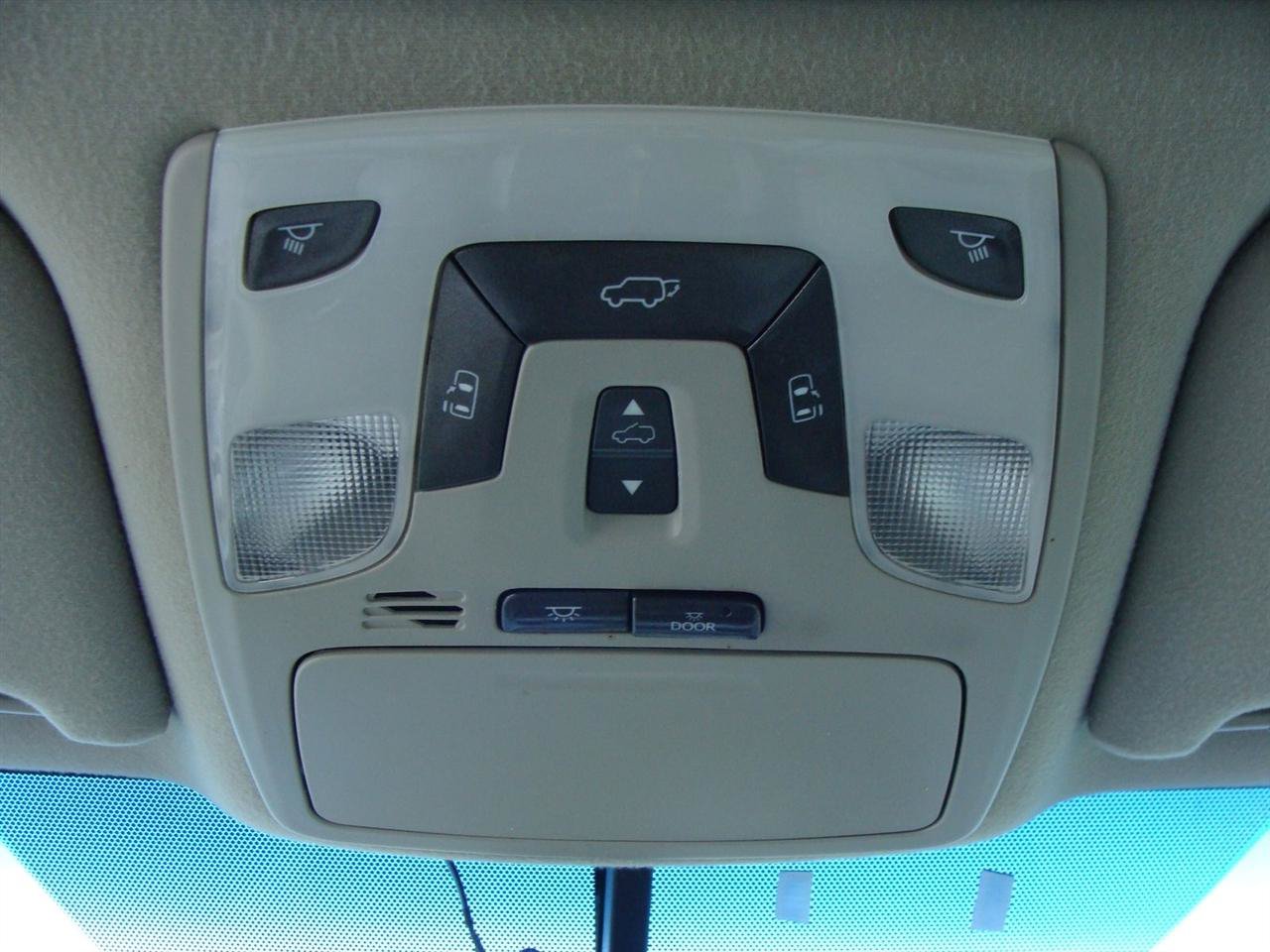 Used 2014 Toyota Sienna XLE FWD image 26