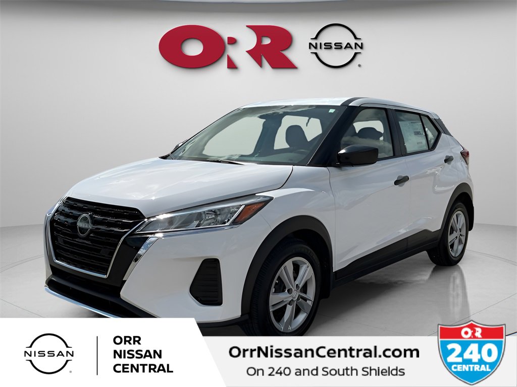 New 2025 Nissan Kicks Play S