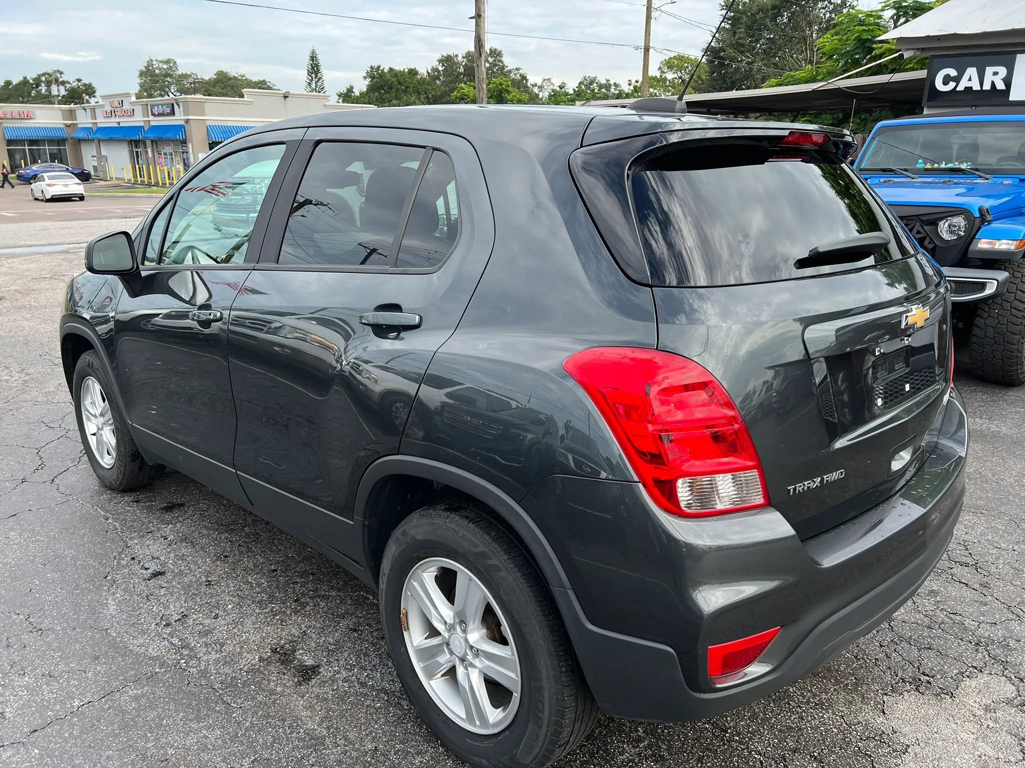Used 2020 Chevrolet Trax LS w/ Tint and Cruise Package AWD/4WD image 7