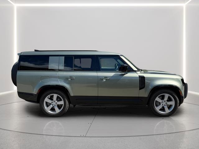 Certified 2025 Land Rover Defender 130 X-Dynamic SE AWD/4WD image 6