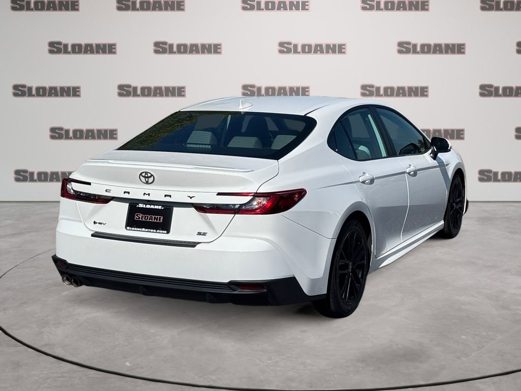 Used 2025 Toyota Camry SE w/ Convenience Package FWD image 5