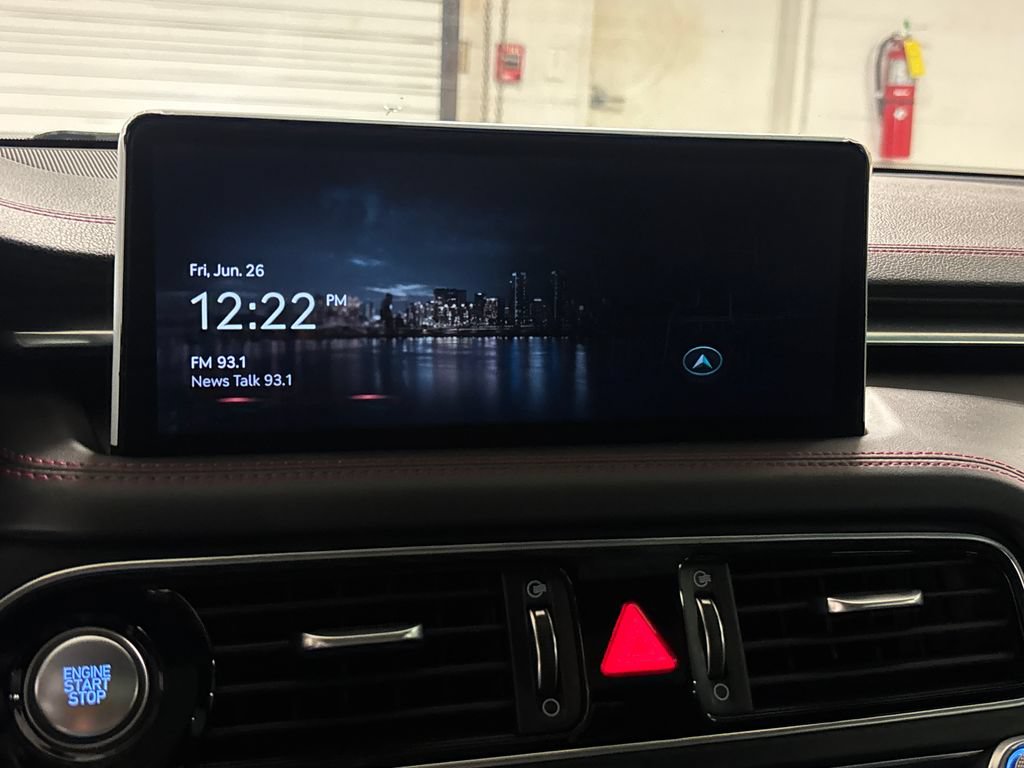 Used 2022 Genesis G70 3.3T RWD image 39