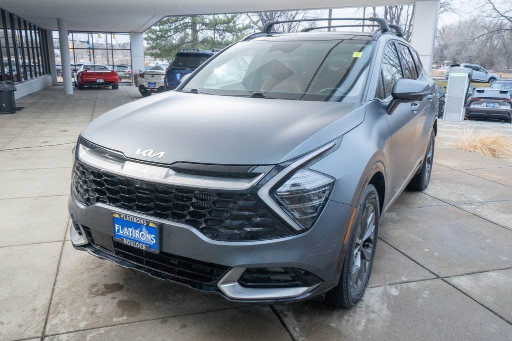 Used 2023 Kia Sportage SX Prestige image 3