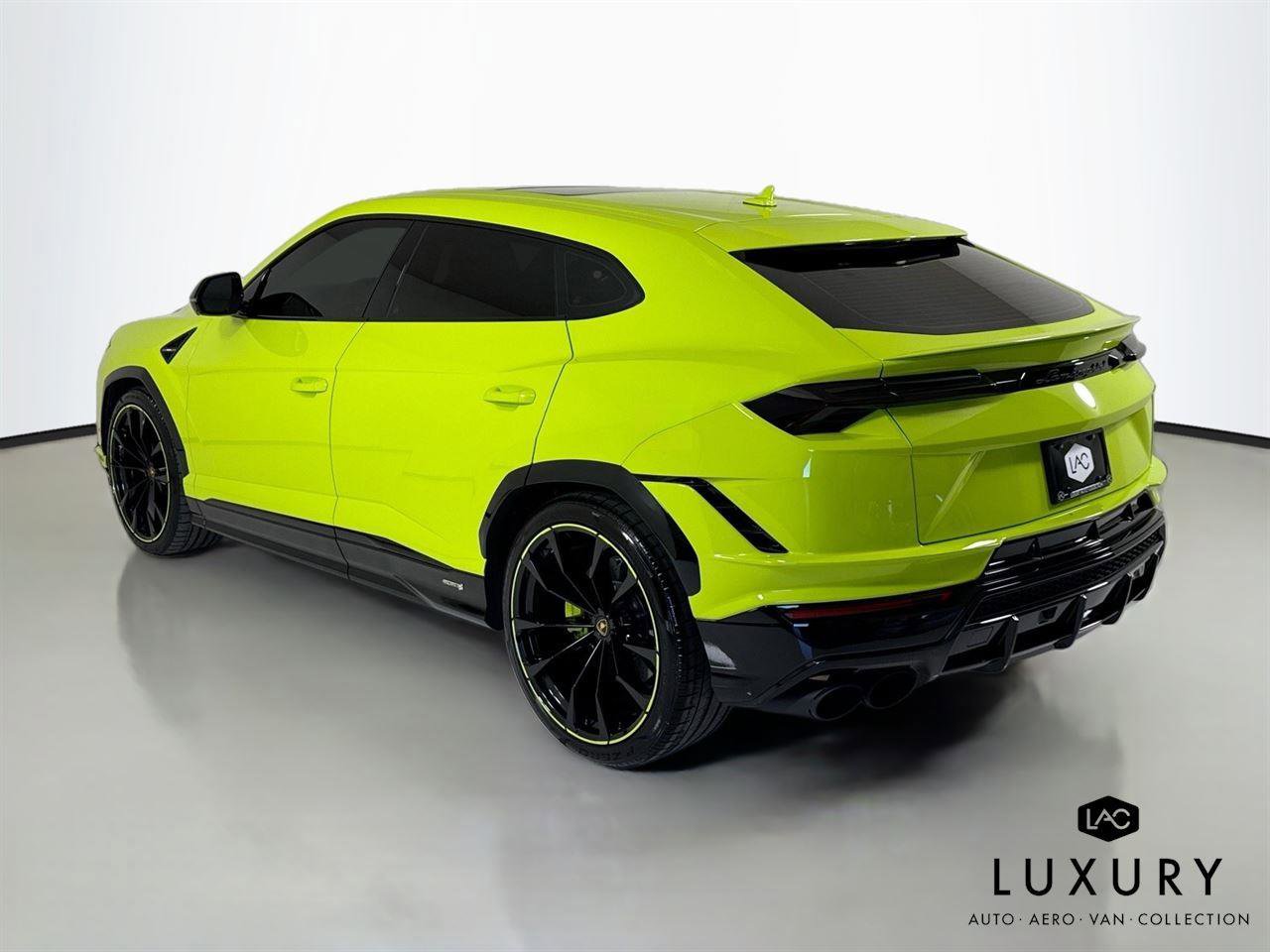 Used 2024 Lamborghini Urus S image 8