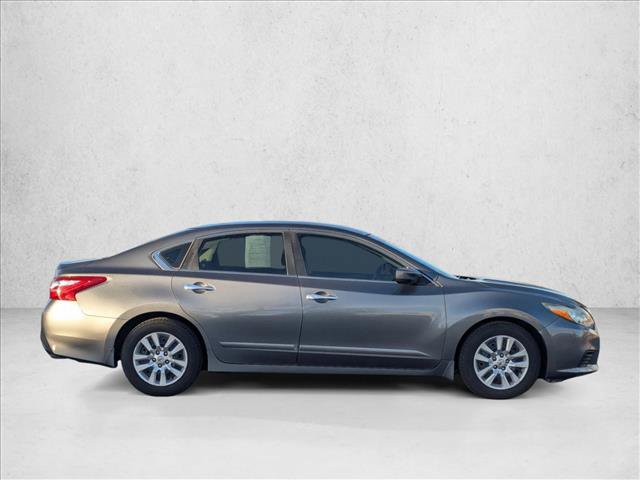 Used 2016 Nissan Altima 2.5 S w/ Power Driver Seat Package image 4