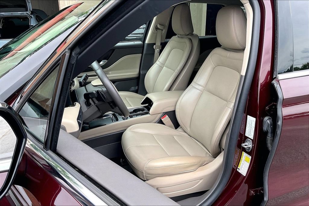 Used 2021 Lincoln Corsair AWD w/ Equipment Group 101A image 24