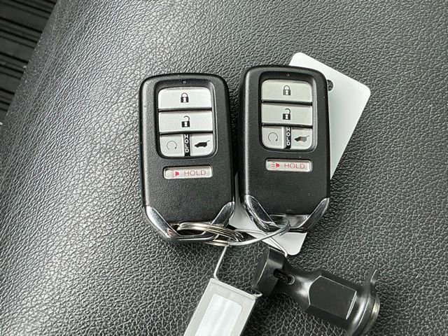 Used 2022 Honda Pilot Touring image 23