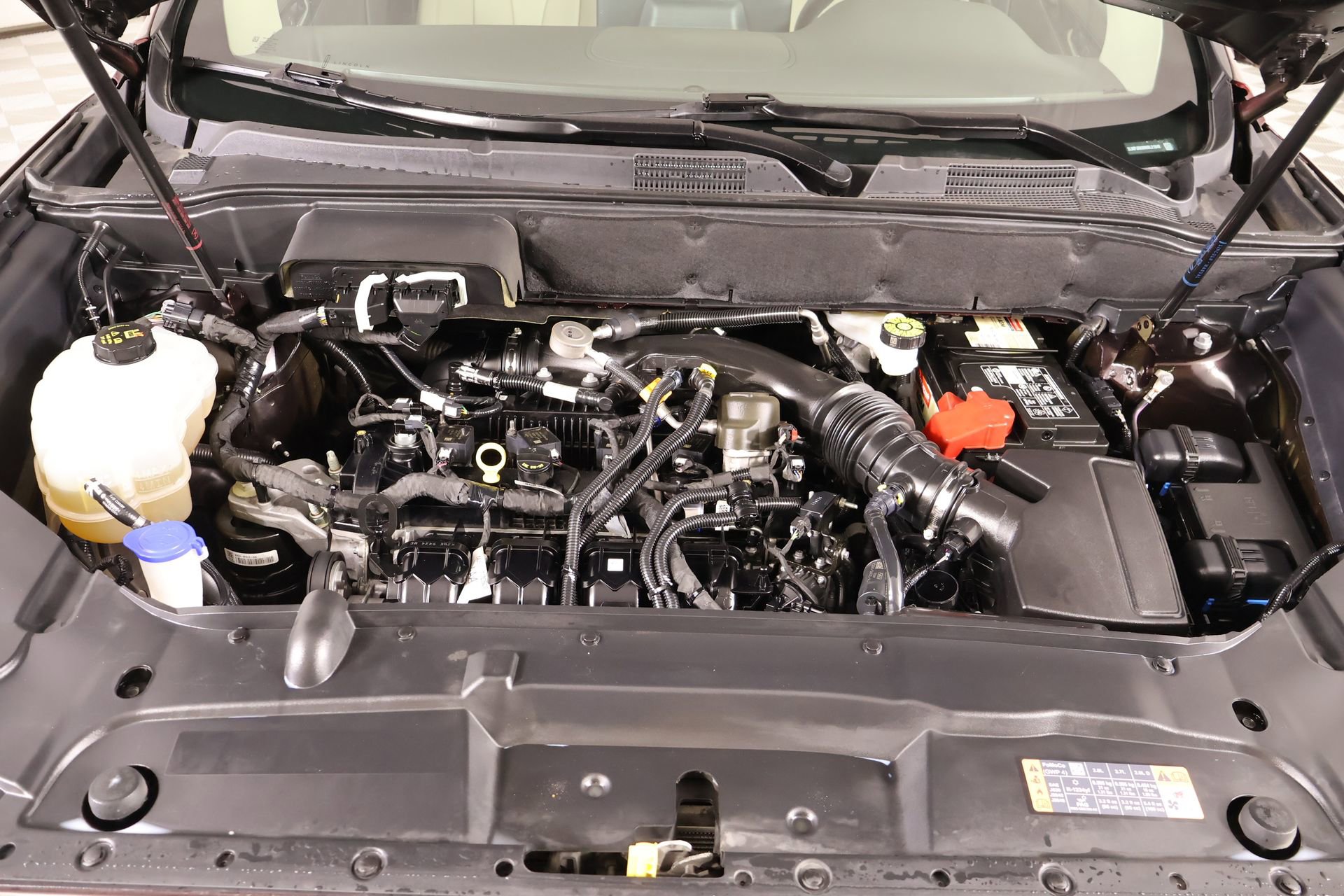 Used 2022 Lincoln Nautilus Reserve image 17