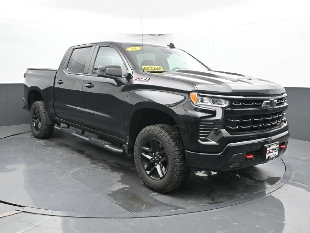 Used 2024 Chevrolet Silverado 1500 LT Trail Boss w/ Convenience Package II AWD/4WD image 5