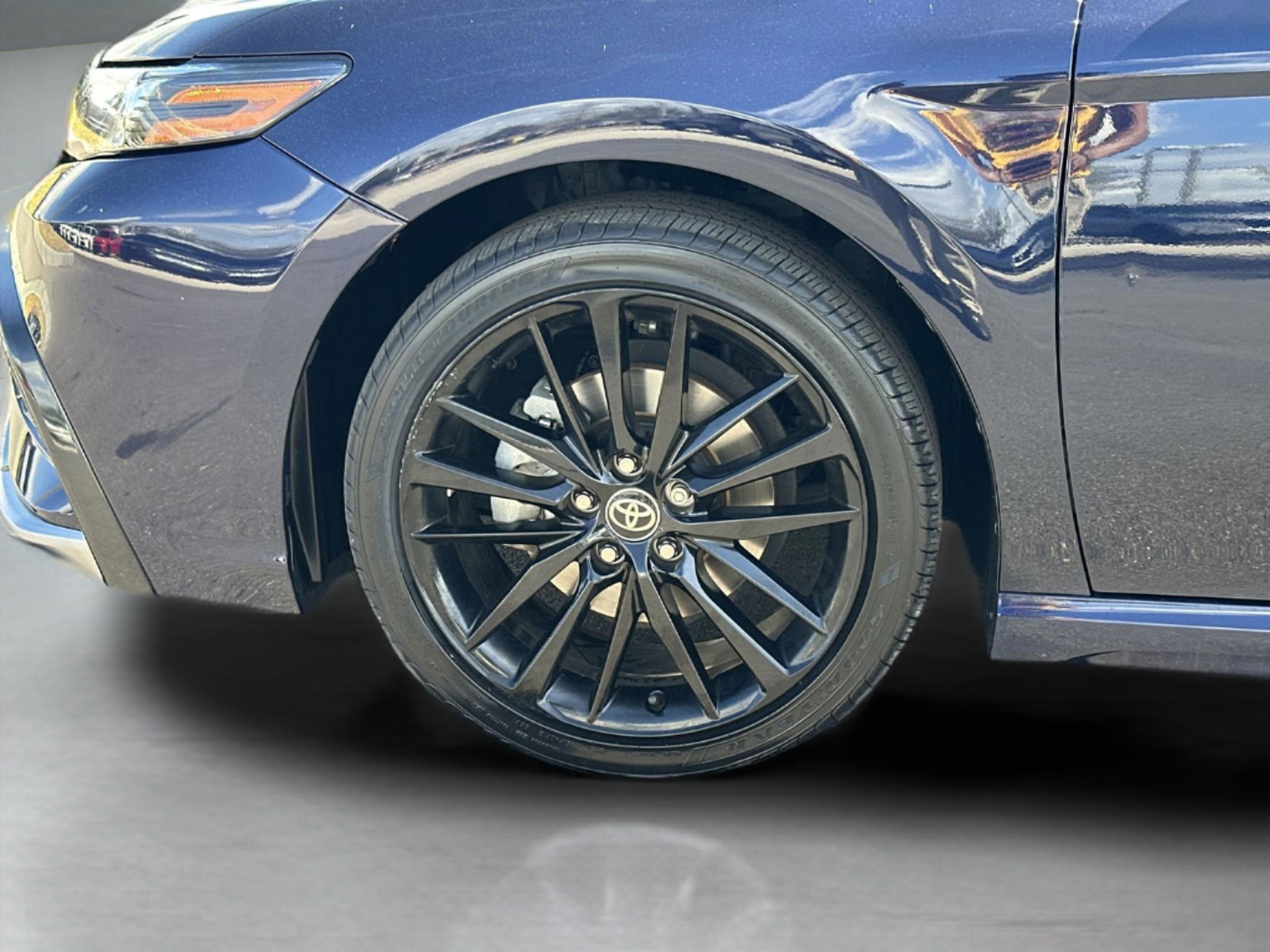 Used 2022 Toyota Camry XSE image 27