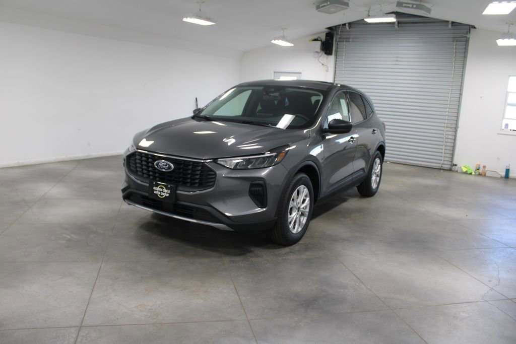New 2026 Ford Escape Active image 3