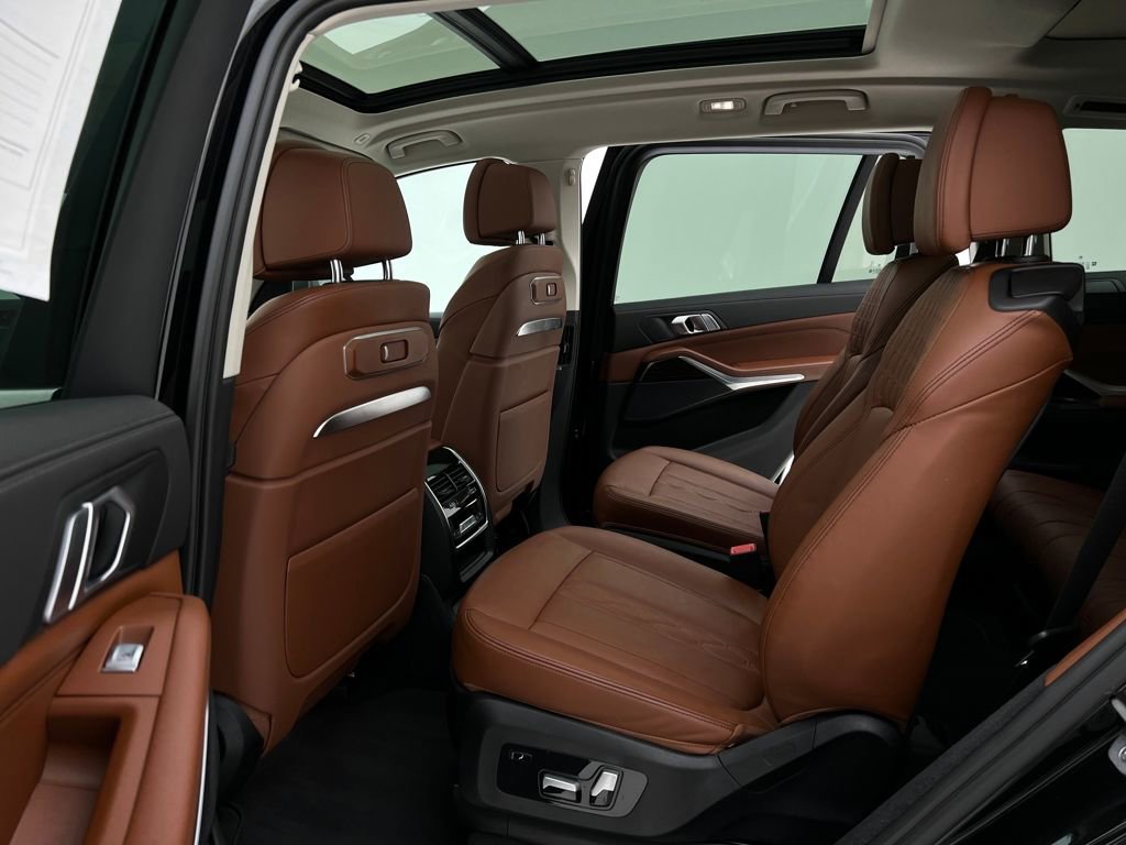 Certified 2023 BMW X7 xDrive40i w/ Climate Comfort Package image 16