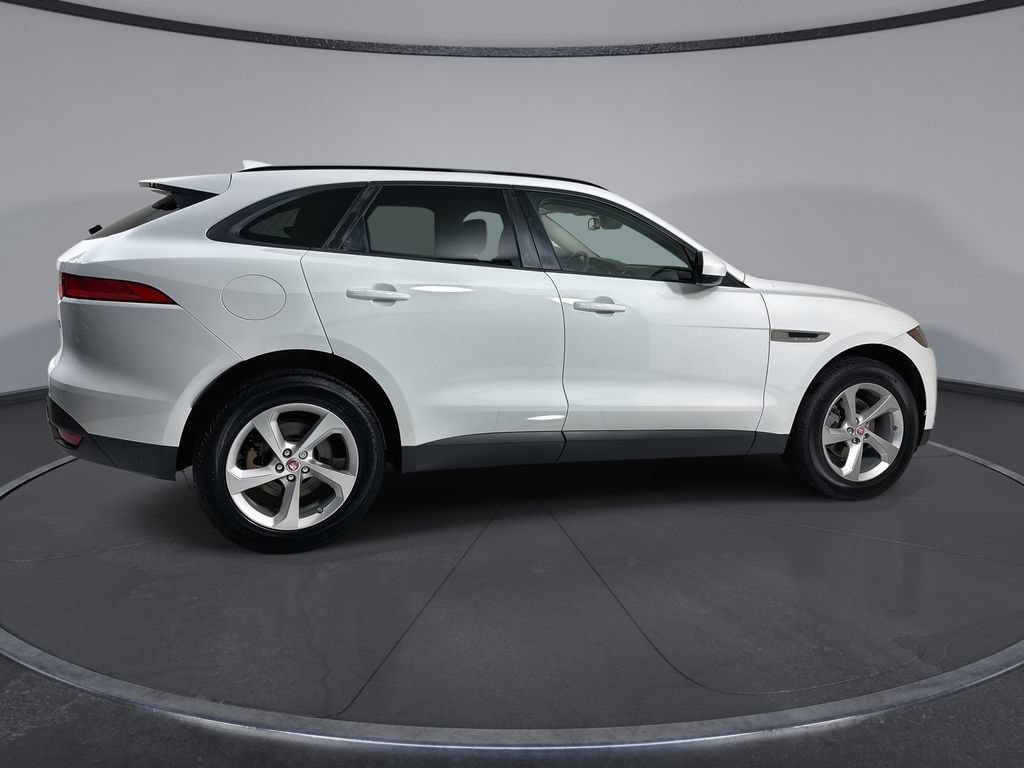 Used 2018 Jaguar F-PACE Premium AWD/4WD image 9