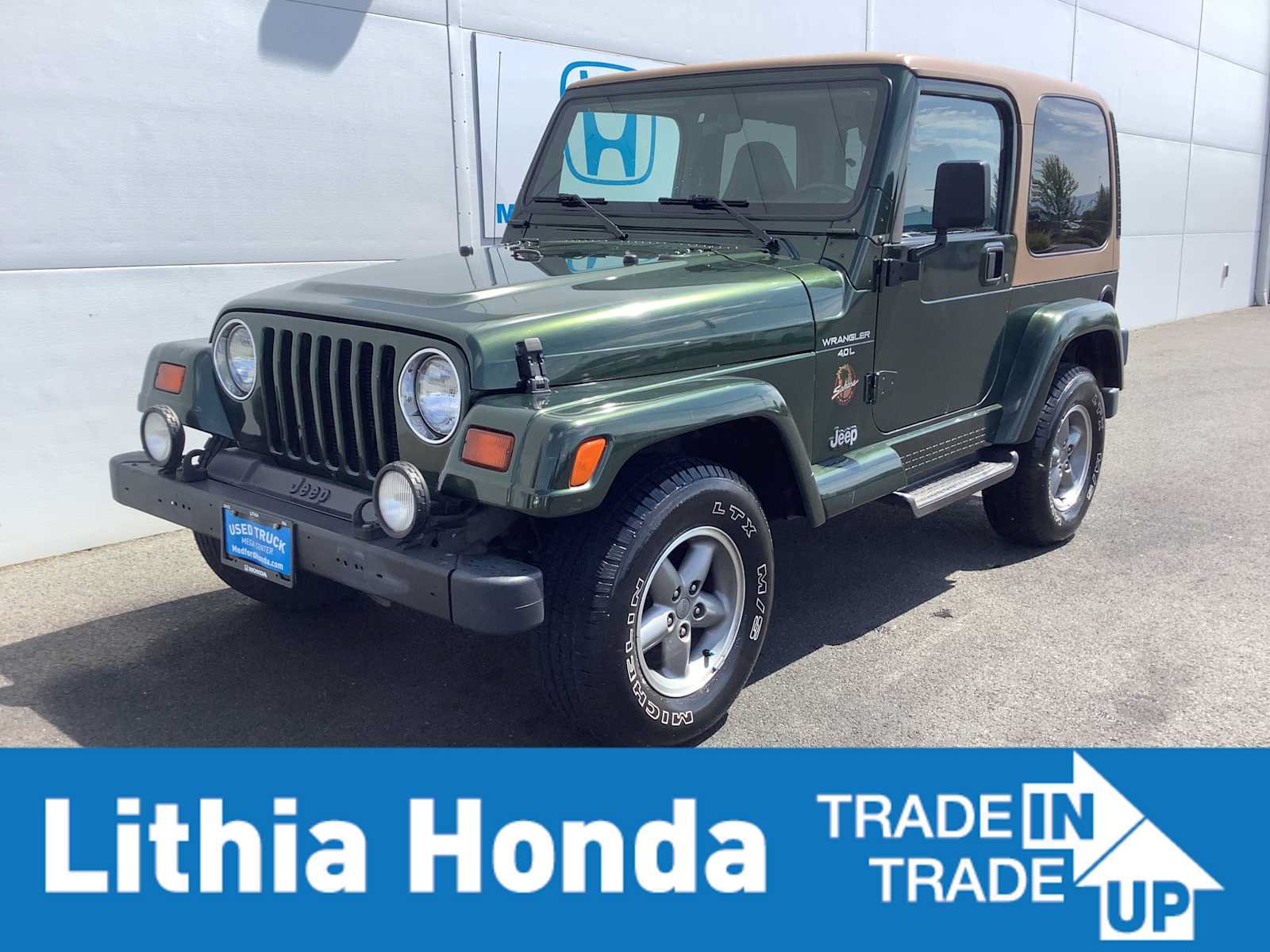 Used 1997 Jeep Wrangler Sahara AWD/4WD image 1