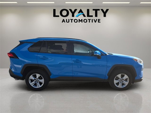 Used 2020 Toyota RAV4 XLE image 6