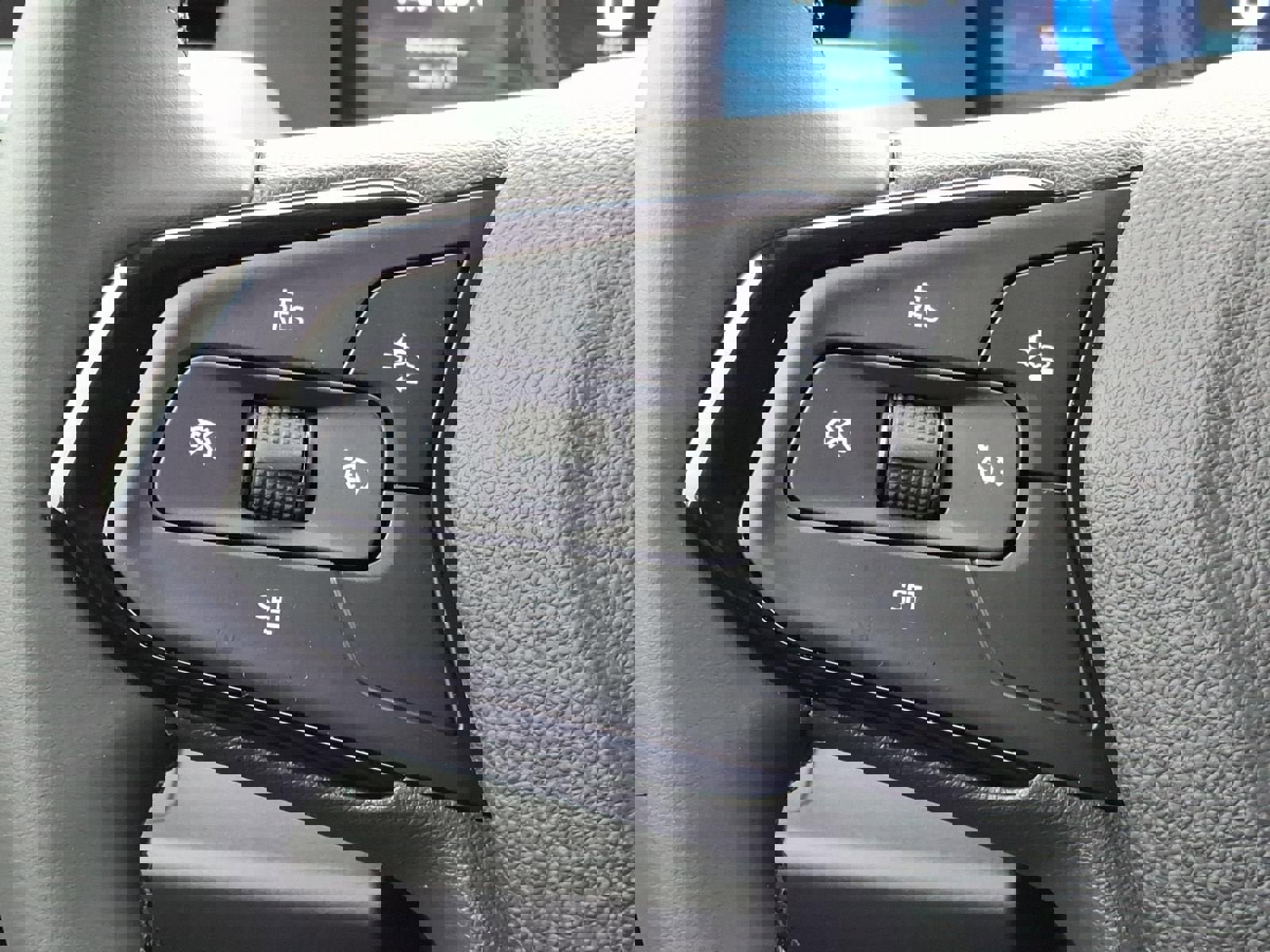 New 2027 Chevrolet Bolt RS w/ Technology Package image 21