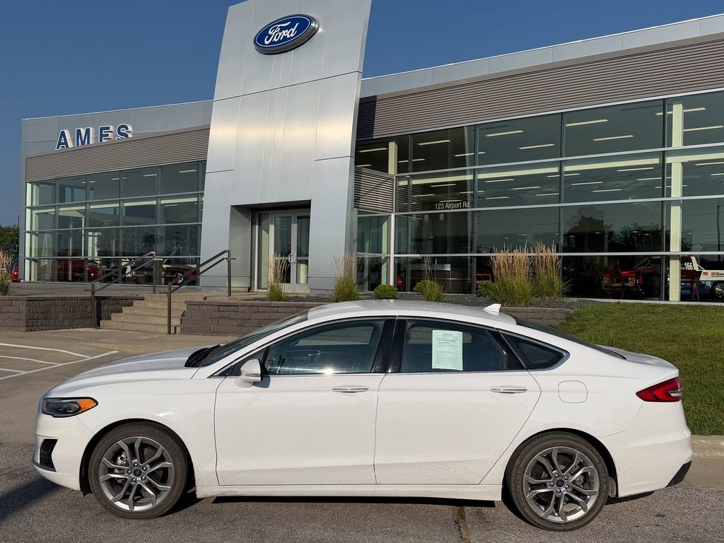 Used 2019 Ford Fusion SEL FWD image 3