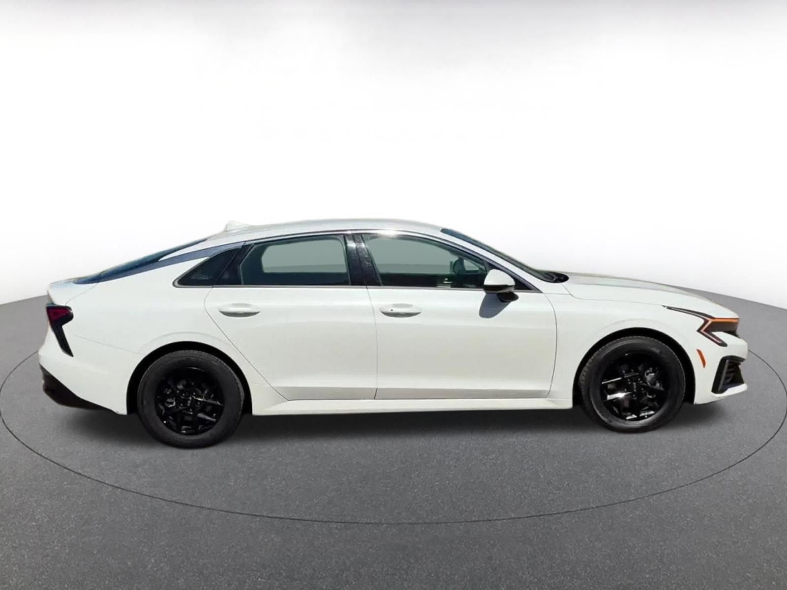 Used 2025 Kia K5 LXS image 16