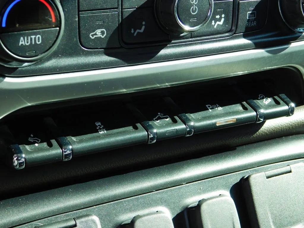 Used 2018 GMC Sierra 1500 SLT w/ SLT Premium Package image 21