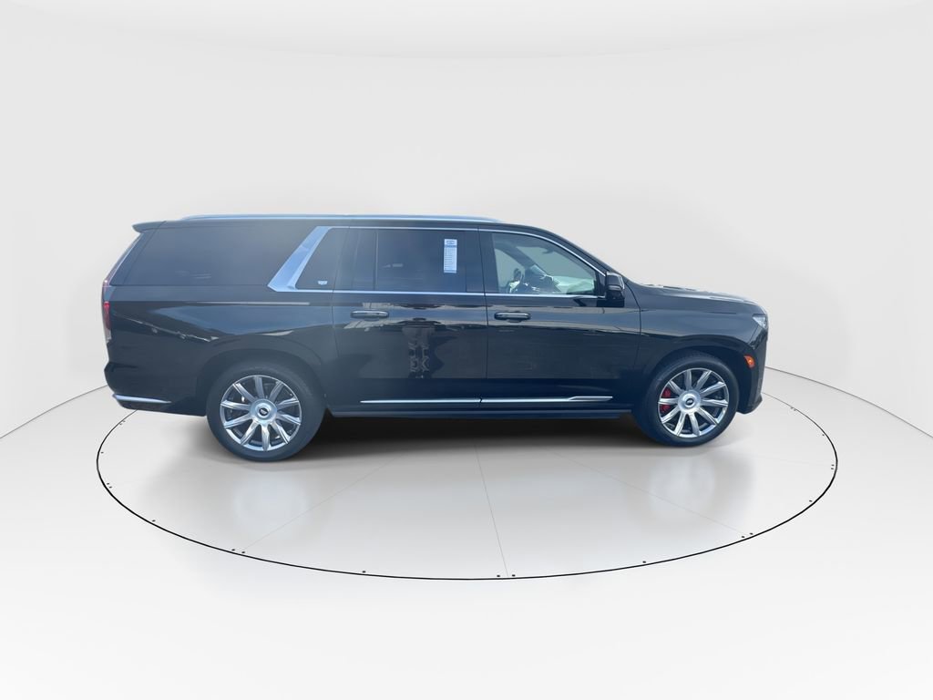 Used 2022 Cadillac Escalade ESV Premium Luxury Platinum image 9