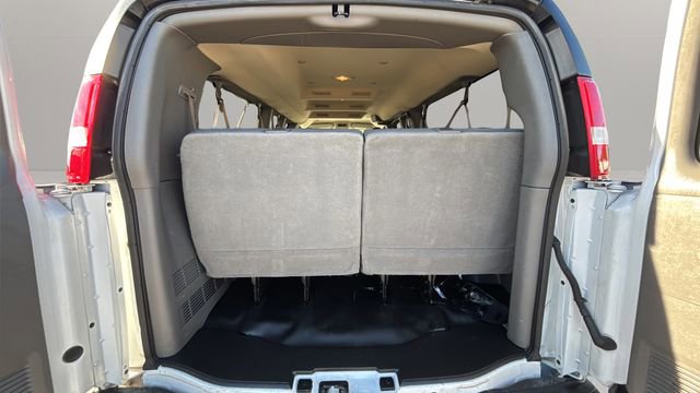 Used 2023 Chevrolet Express 3500 LS image 29