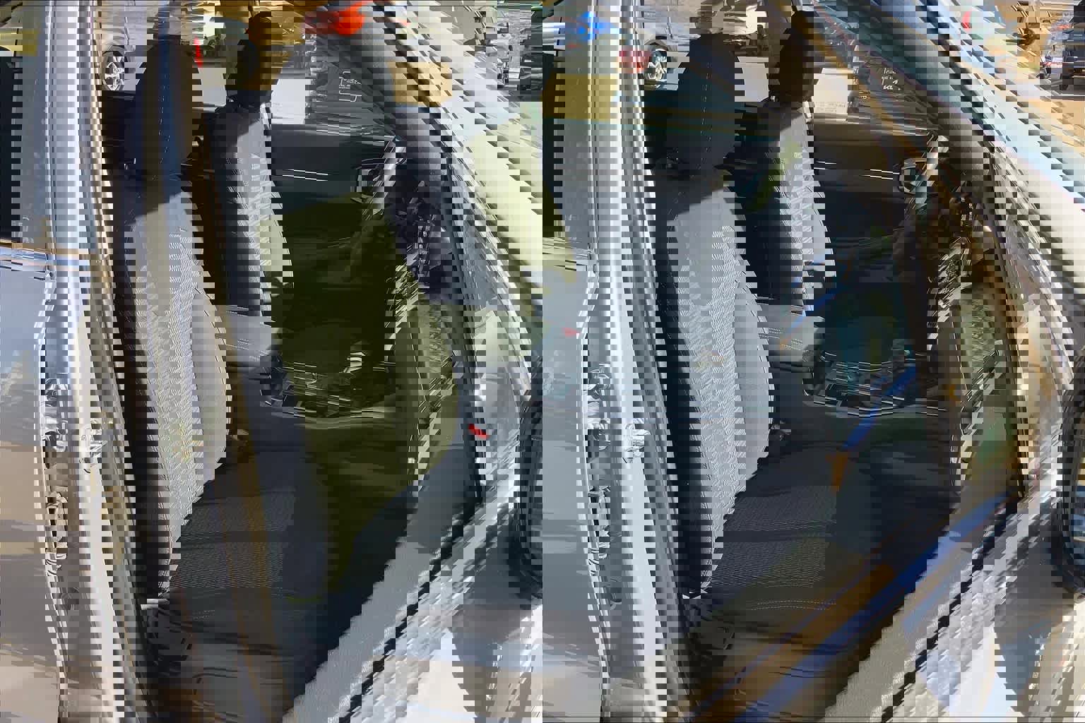 Used 2022 Kia Sorento LX AWD/4WD image 9