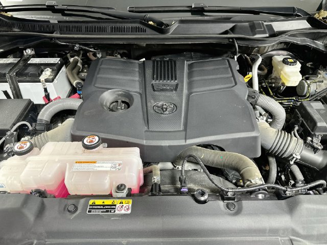 Used 2024 Toyota Tundra SR5 w/ SR5 Convenience Package AWD/4WD image 36