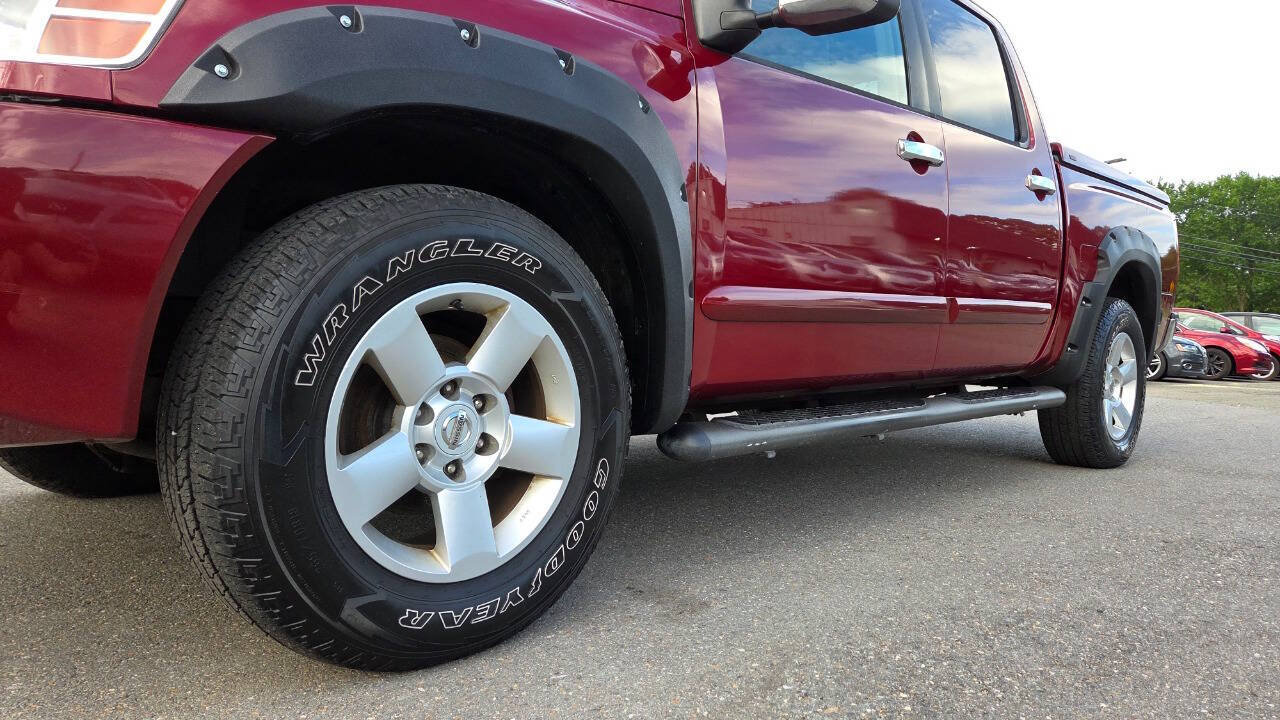 Used 2004 Nissan Titan SE w/ (Bed) Utility Bed Pkg AWD/4WD image 6