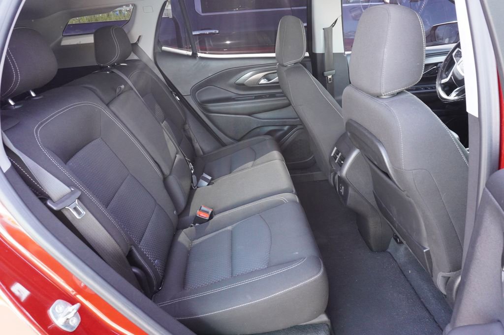 Certified 2022 GMC Terrain SLE w/ Driver Convenience Package FWD image 10