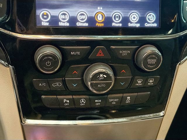 Used 2020 Jeep Grand Cherokee Limited image 14