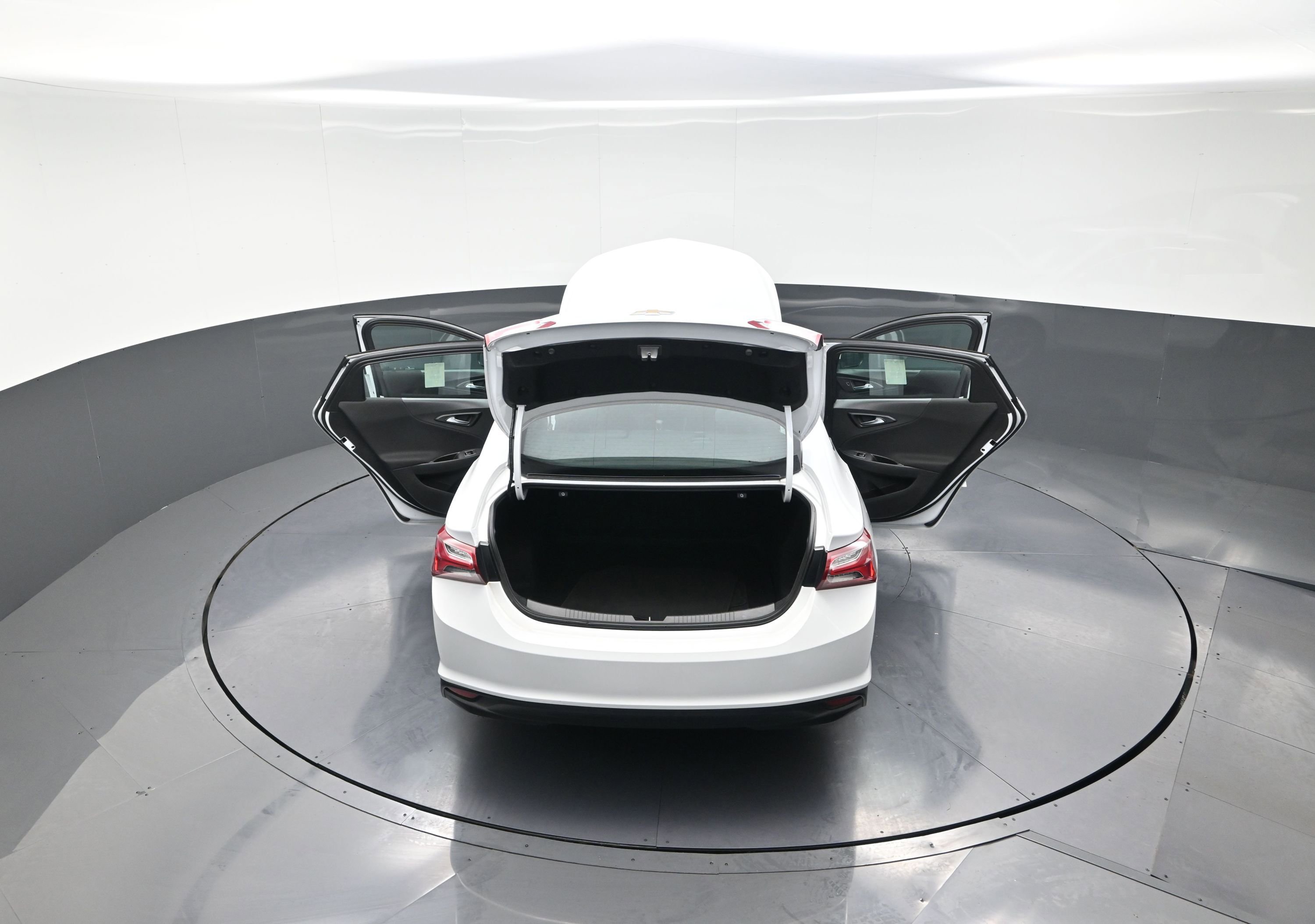 Used 2022 Chevrolet Malibu LT image 13