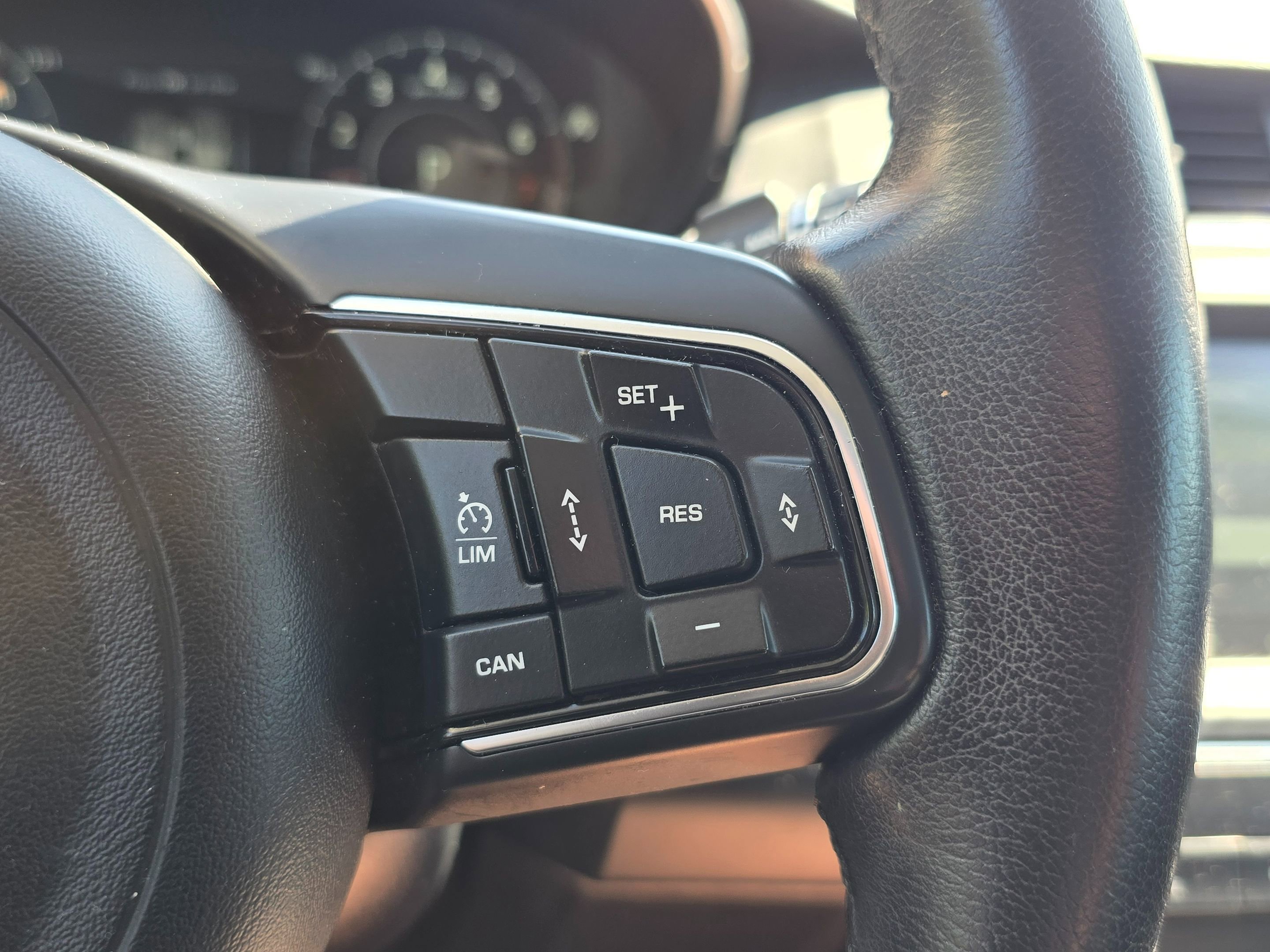 Used 2018 Jaguar E-PACE SE AWD/4WD image 29