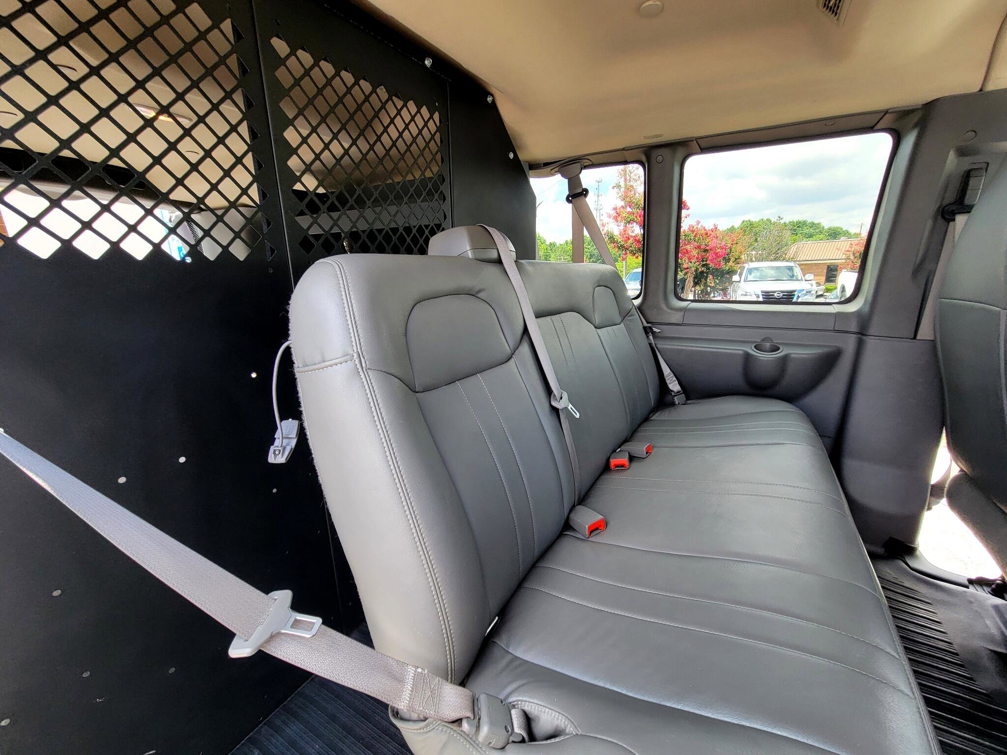 Used 2023 Chevrolet Express 3500 LS image 35