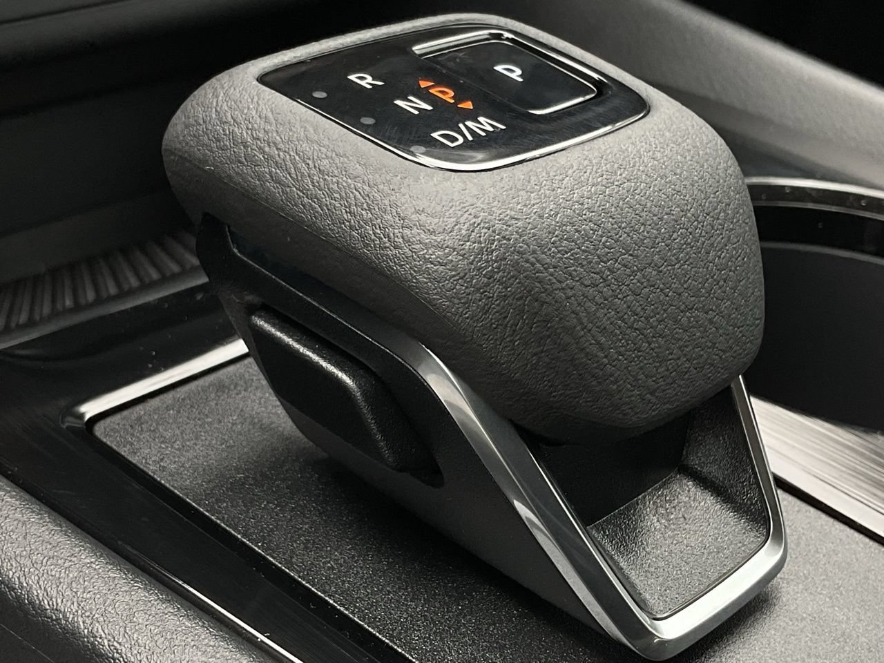 New 2026 Nissan Rogue SV w/ Cold Weather Package FWD image 32